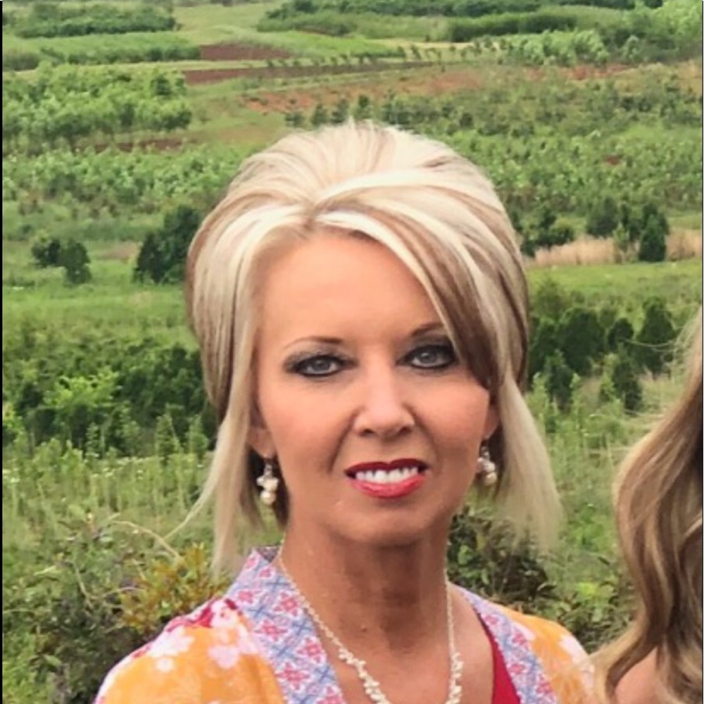 Meet your Posher, Lisa